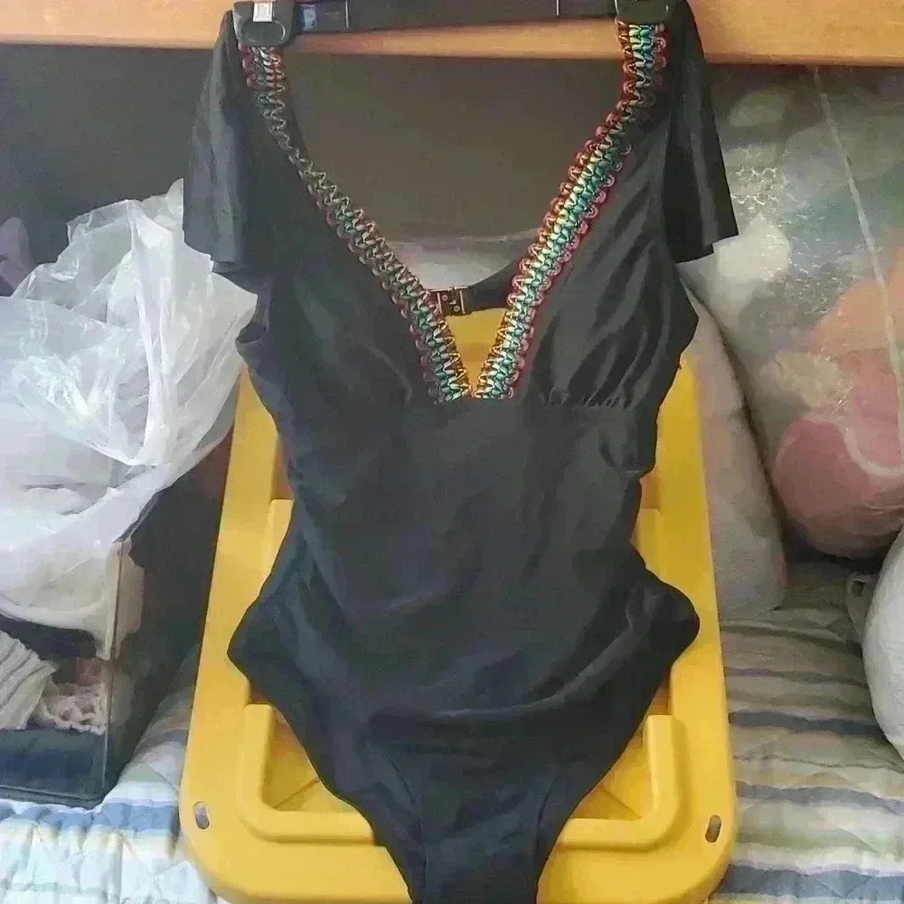 ☆☆☆Swimsuit New colorful trim